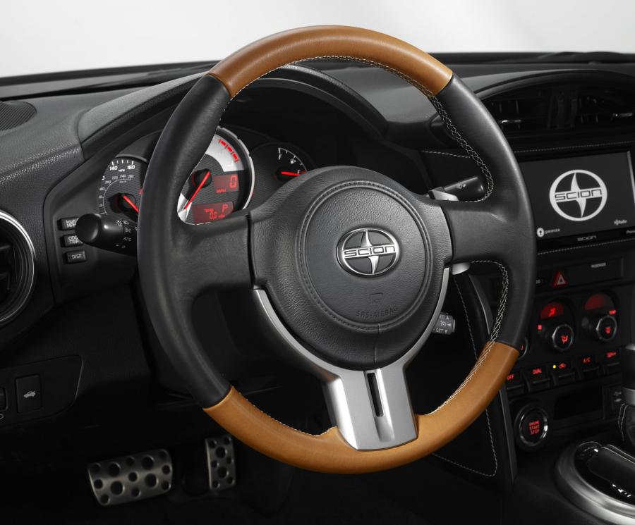 Панель приборов Scion FR-S Release Series 2.0 2016 года  (фото 3 из 14)